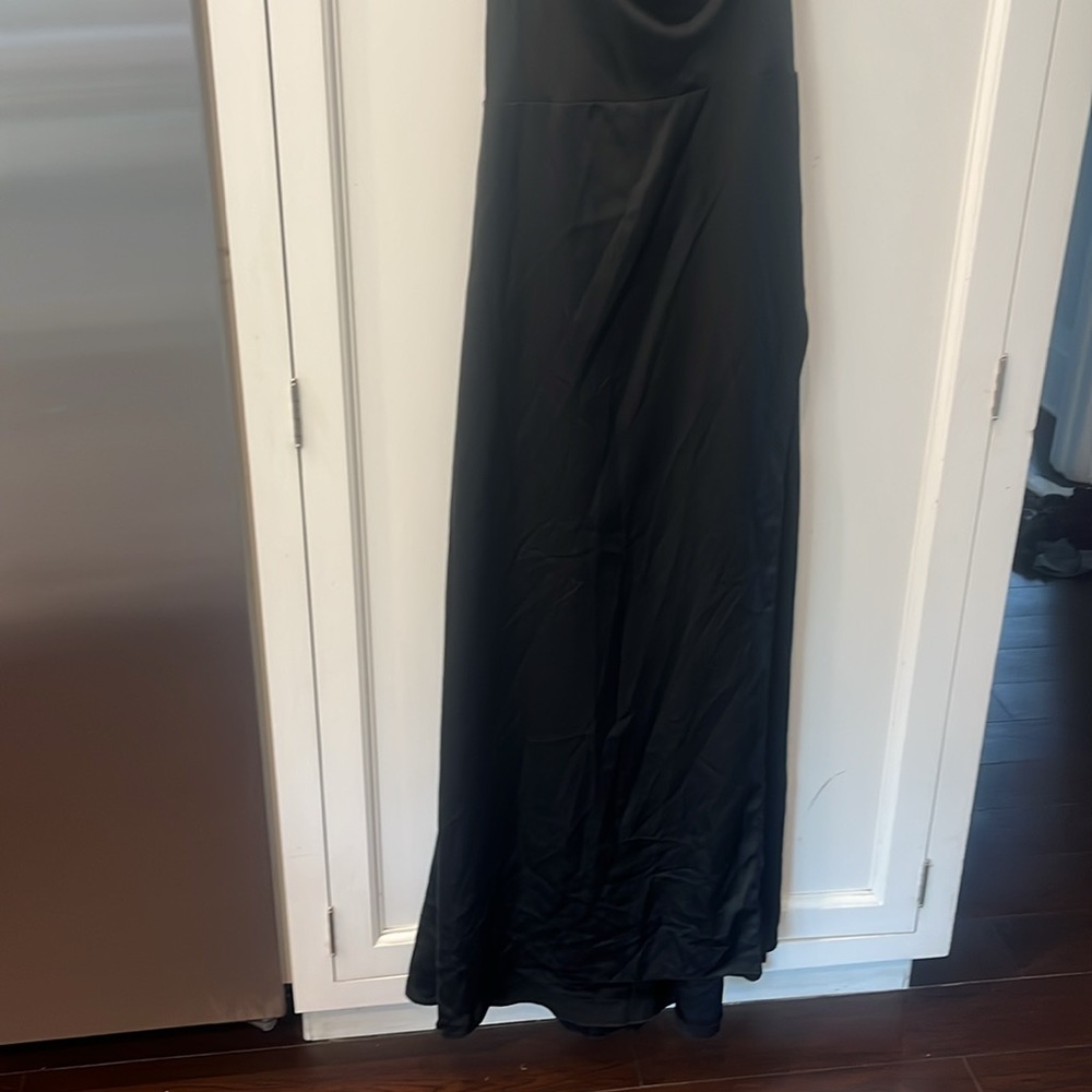 Fame & Partners Rosabell Gown - Picture 7 of 10